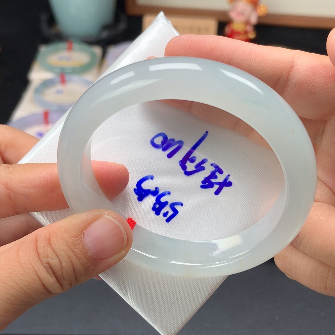 翡翠未镶嵌手镯12号