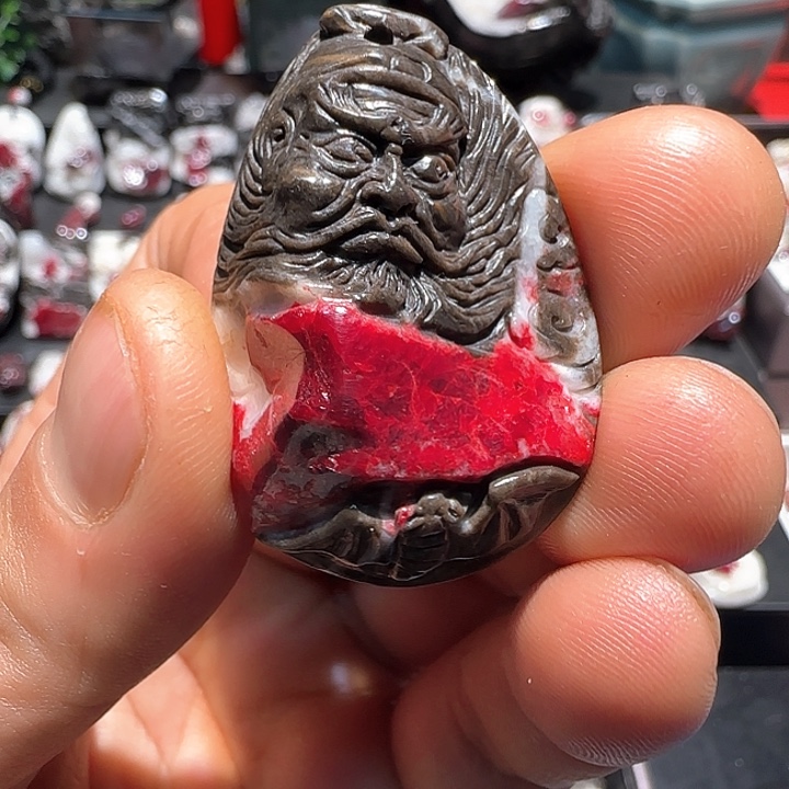 天然辰砂草*纯天然原石原矿朱砂，雕刻钟馗