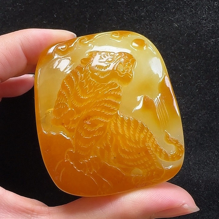 未镶嵌蜜蜡珠宝奇石