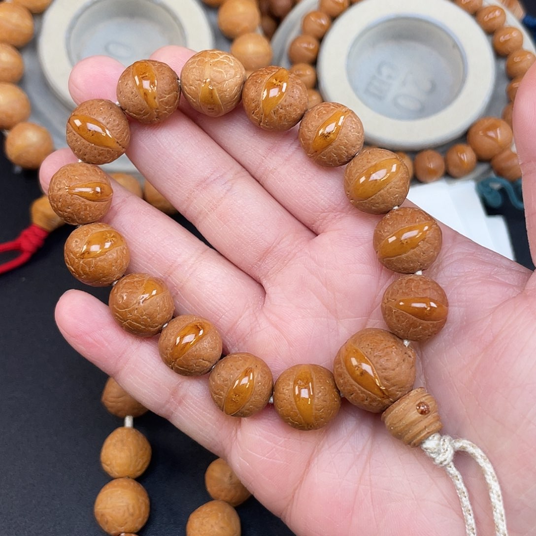 凤眼菩提手串L89-k03凤眼菩提14+红皮封眼厚皮壳