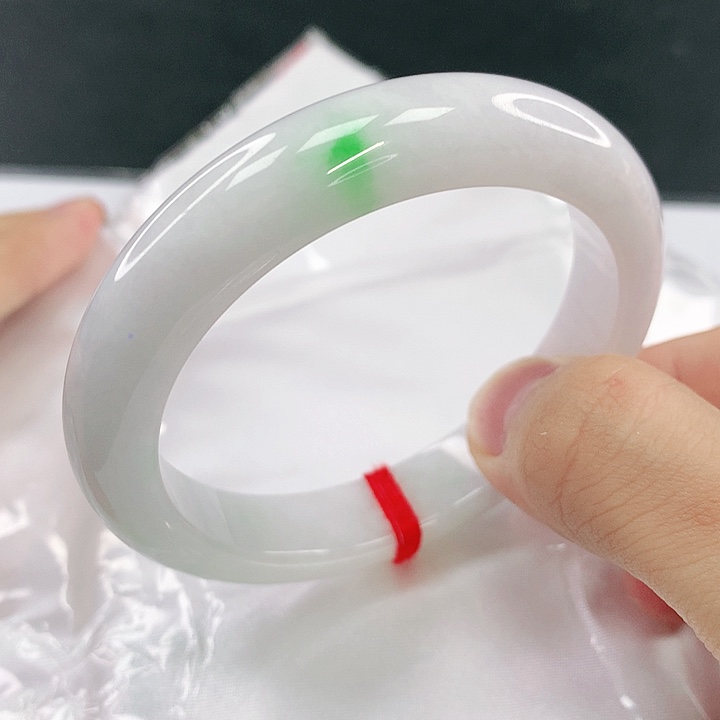 翡翠未镶嵌手镯圈58。40186