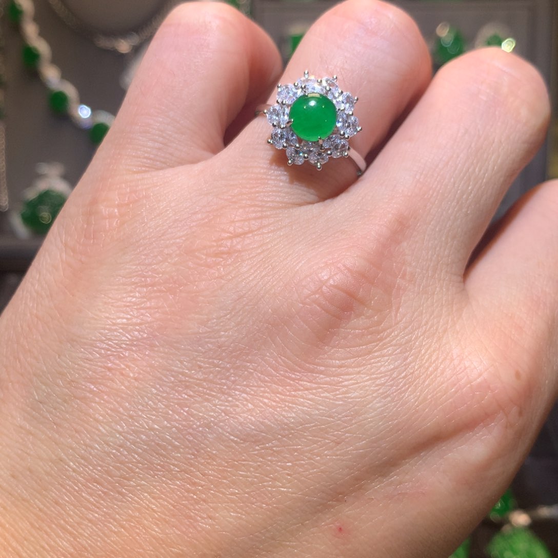 翡翠戒指银S925镶嵌天然翡翠