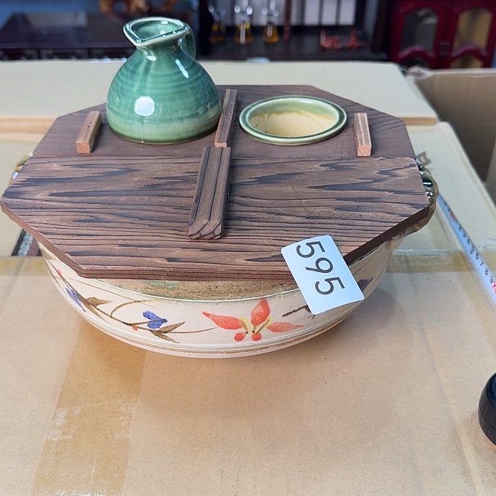 瓷片很好看的钵子