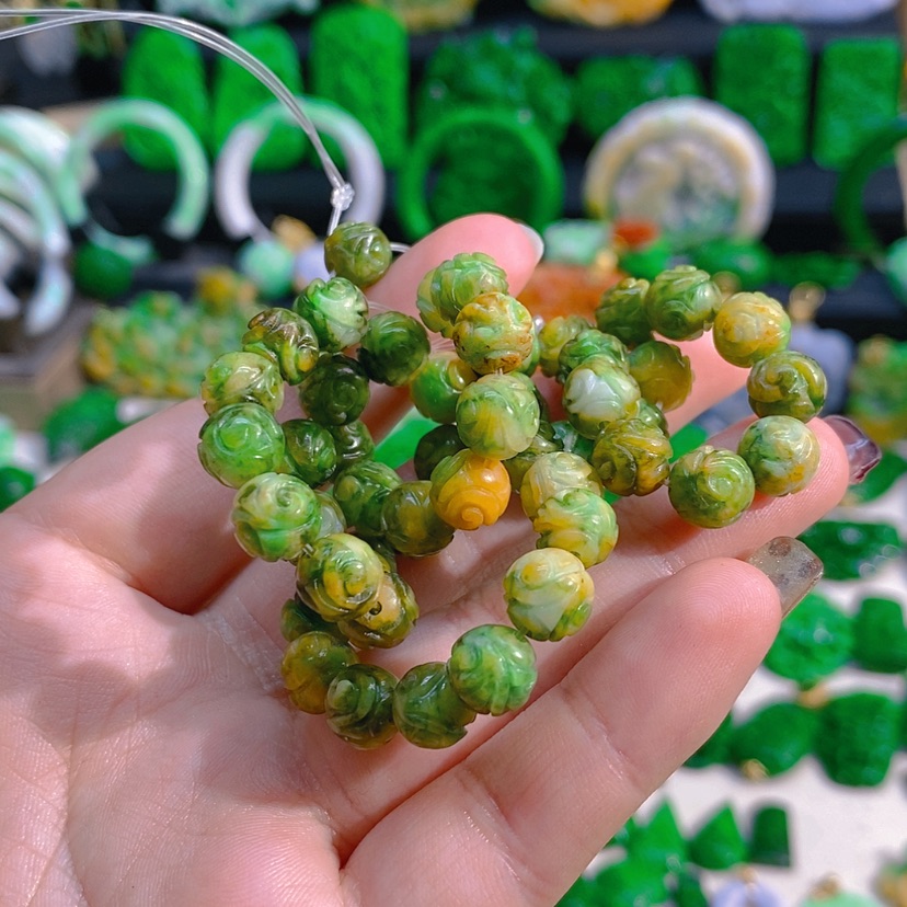 【闪购商品】翡翠颈饰未镶嵌黄绿翡项链8mm 52 颗
