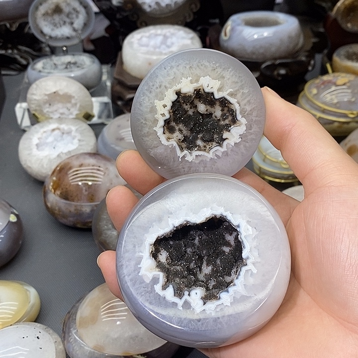 未镶嵌紫晶摆件聚宝盆