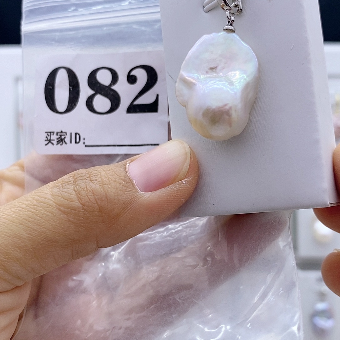 颈饰钛钢淡水珍珠