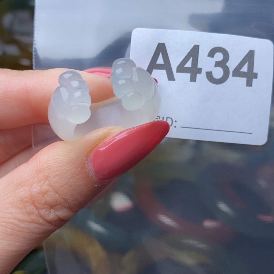 蛇纹石玉未镶嵌纯天然岫玉