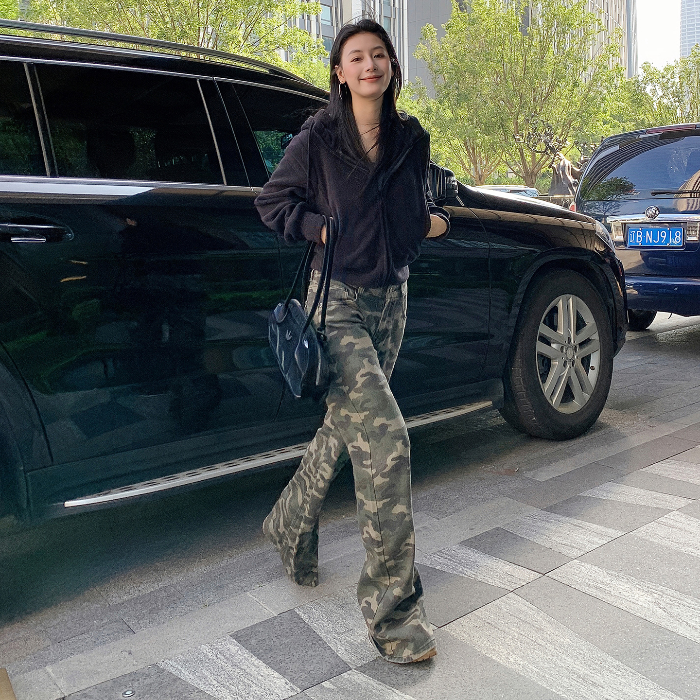 2005年秋冬季新款迷彩低腰显瘦微宽松喇叭印花牛仔裤女