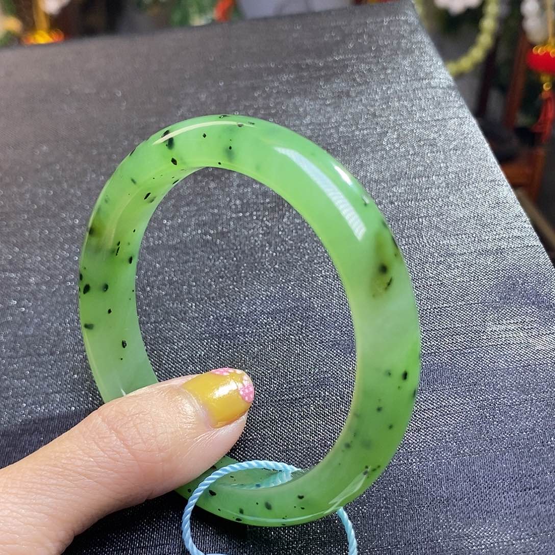 和田玉碧玉乌兰海带糖手镯52.4圈口未镶嵌