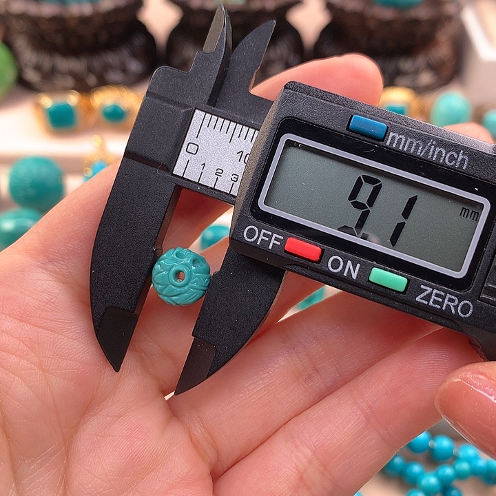 绿松石配饰未镶嵌