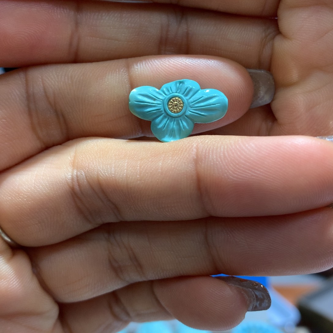 绿松石配饰未镶嵌