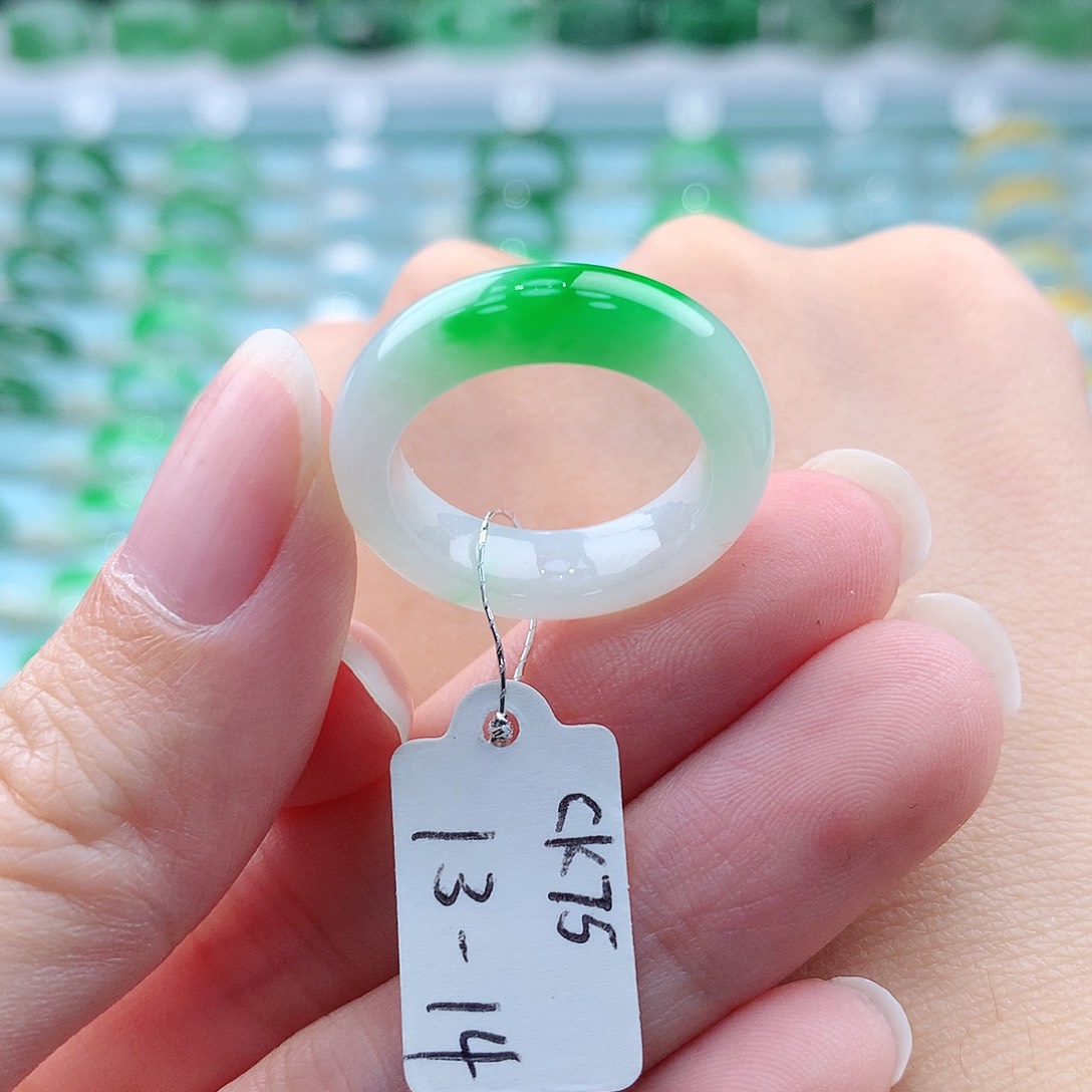 翡翠未镶嵌戒指A货缅甸翡翠