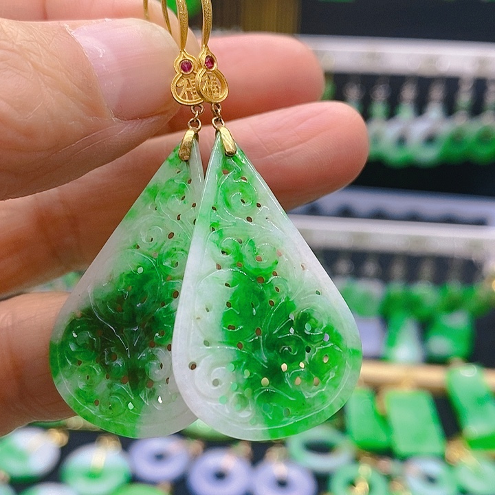 翡翠耳饰18K金镶嵌耳坠