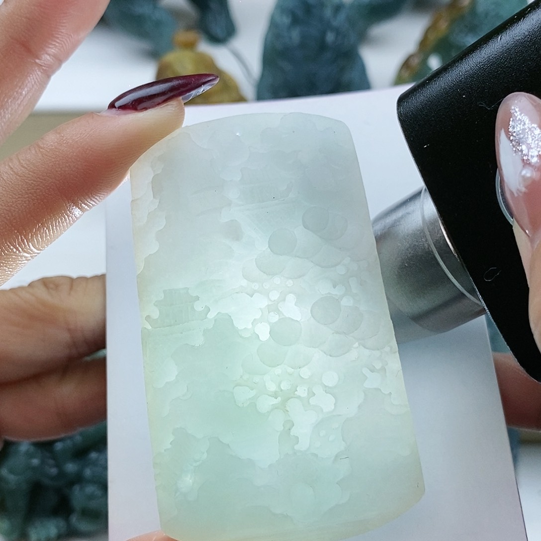 未镶嵌定制翡翠山水牌