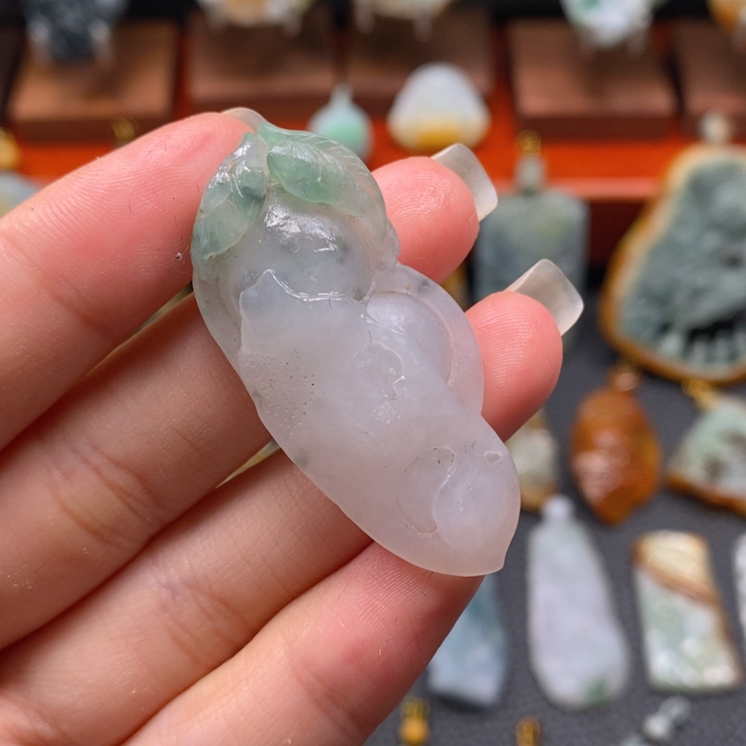 定制翡翠未镶嵌翡翠