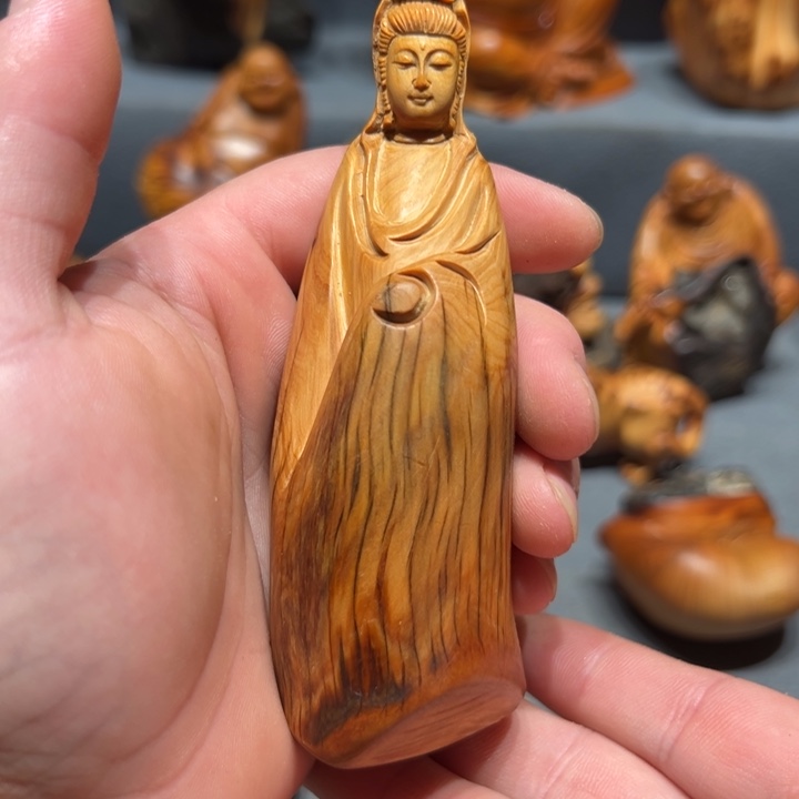 柏木（崖柏）点点关注