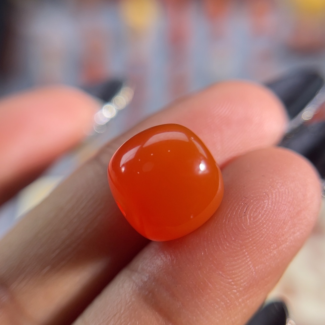 南红玛瑙滴水洞老形11.5不退换未镶嵌