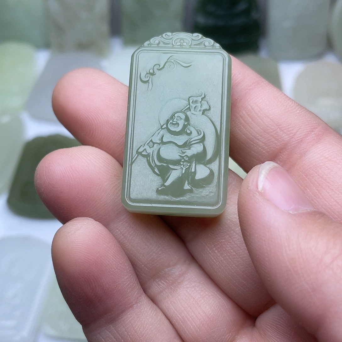 和田玉未镶嵌颈饰