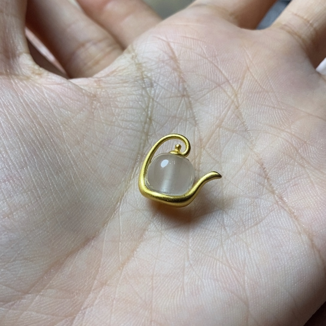 石英质玉未镶嵌颈饰