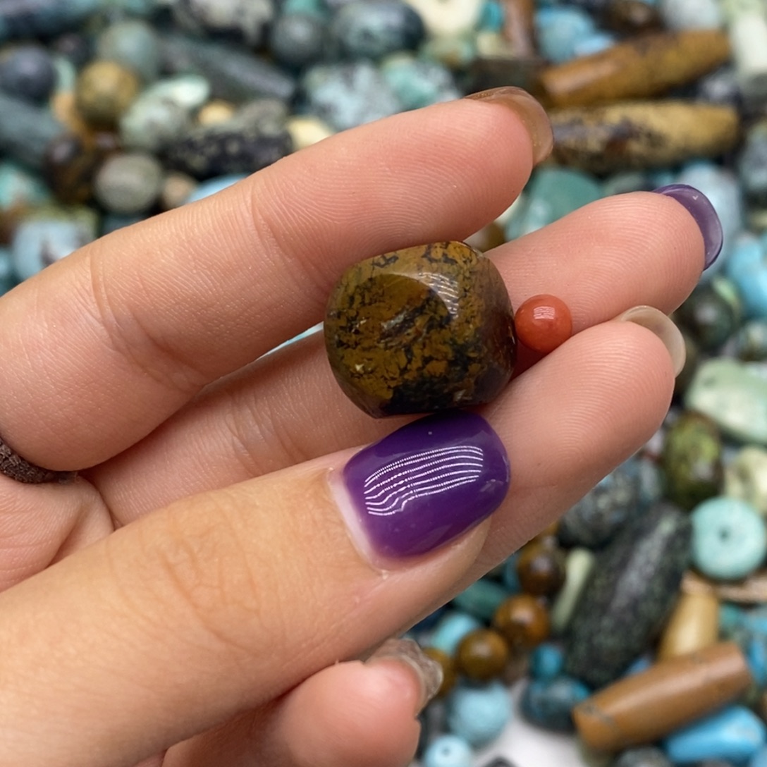 南红玛瑙未镶嵌珠宝半成品