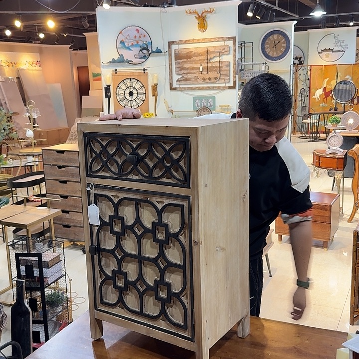 有机玻璃木质柜子