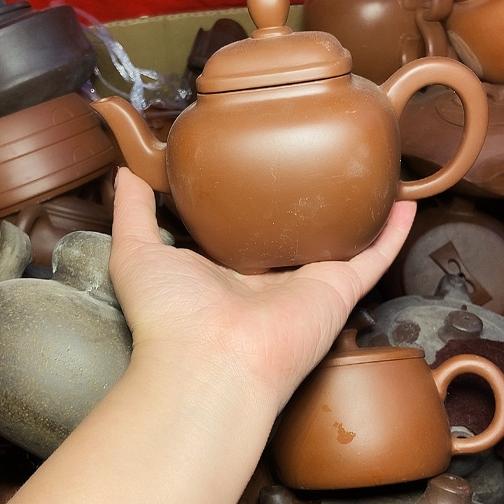 手工制作宜兴紫砂茶壶