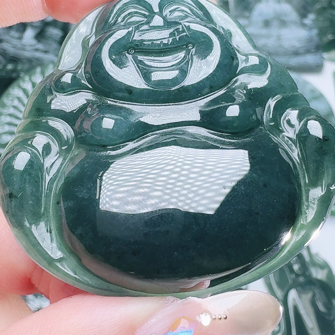 翡翠未镶嵌颈饰天然的A货翡翠多样性发其一 