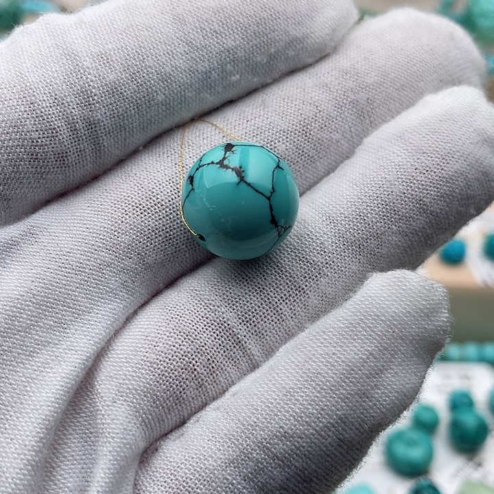 绿松石配饰未镶嵌