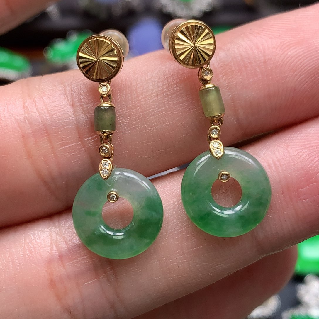 翡翠18K金镶嵌耳饰