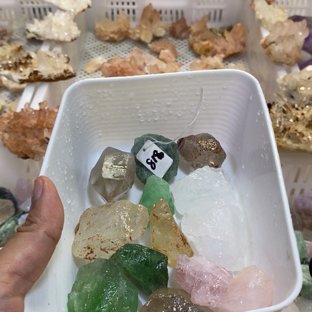 未镶嵌珠宝半成品水晶