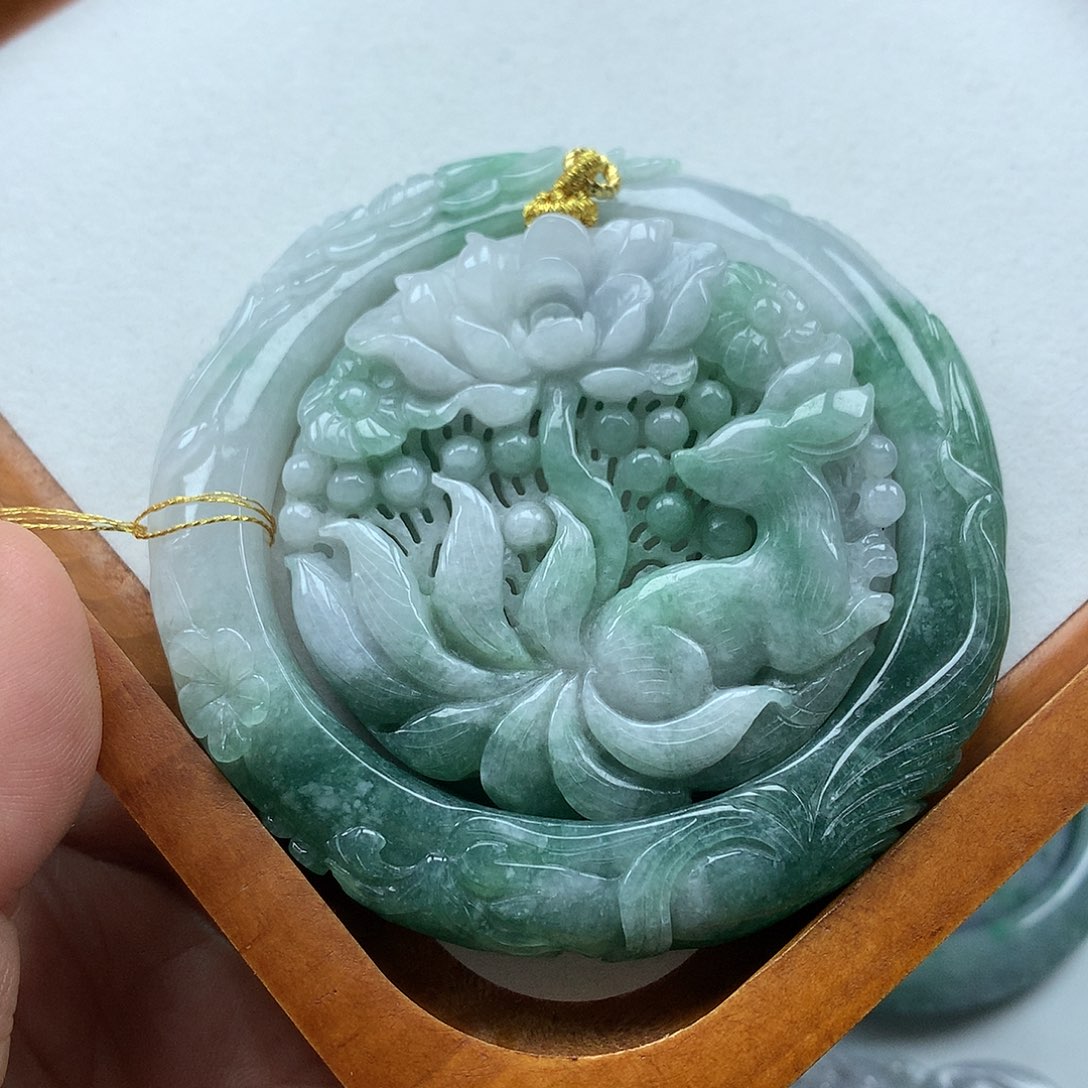 翡翠未镶嵌手镯复古风格55.5