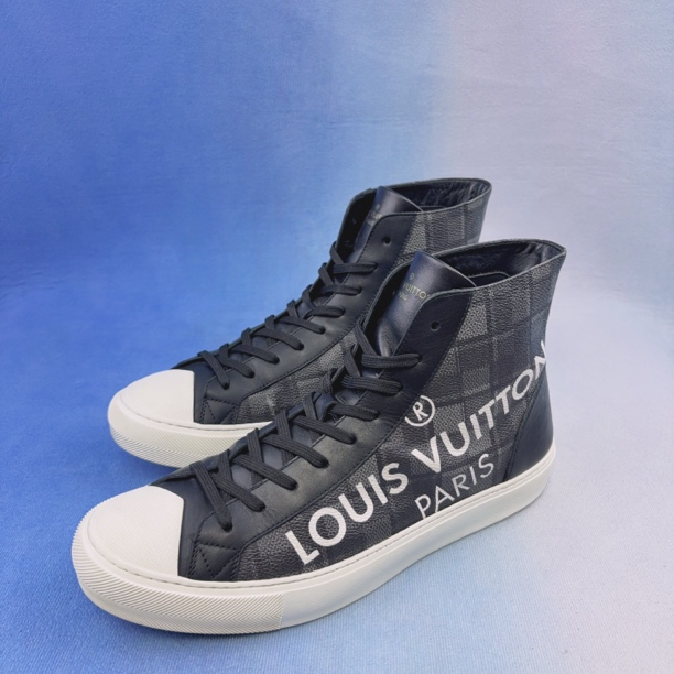 95新 LouisVuitton/路易威登 41.5码/大Logo印花 棋盘格 时尚板鞋