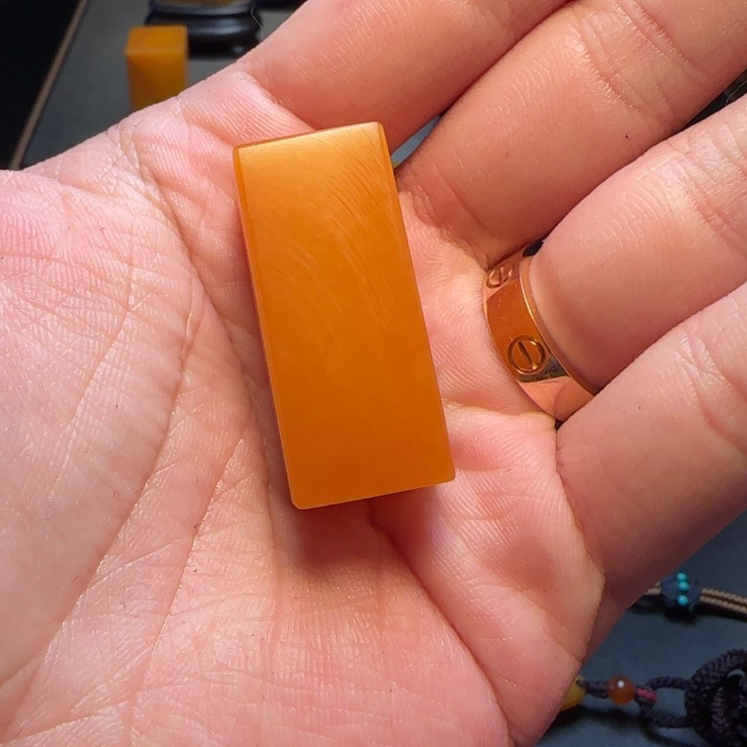 田黄石三**立寿山田黄石