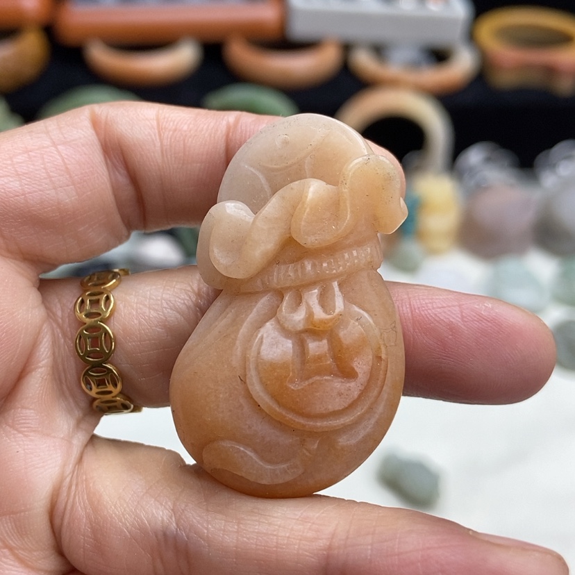 【闪购商品】石英质玉手镯未镶嵌