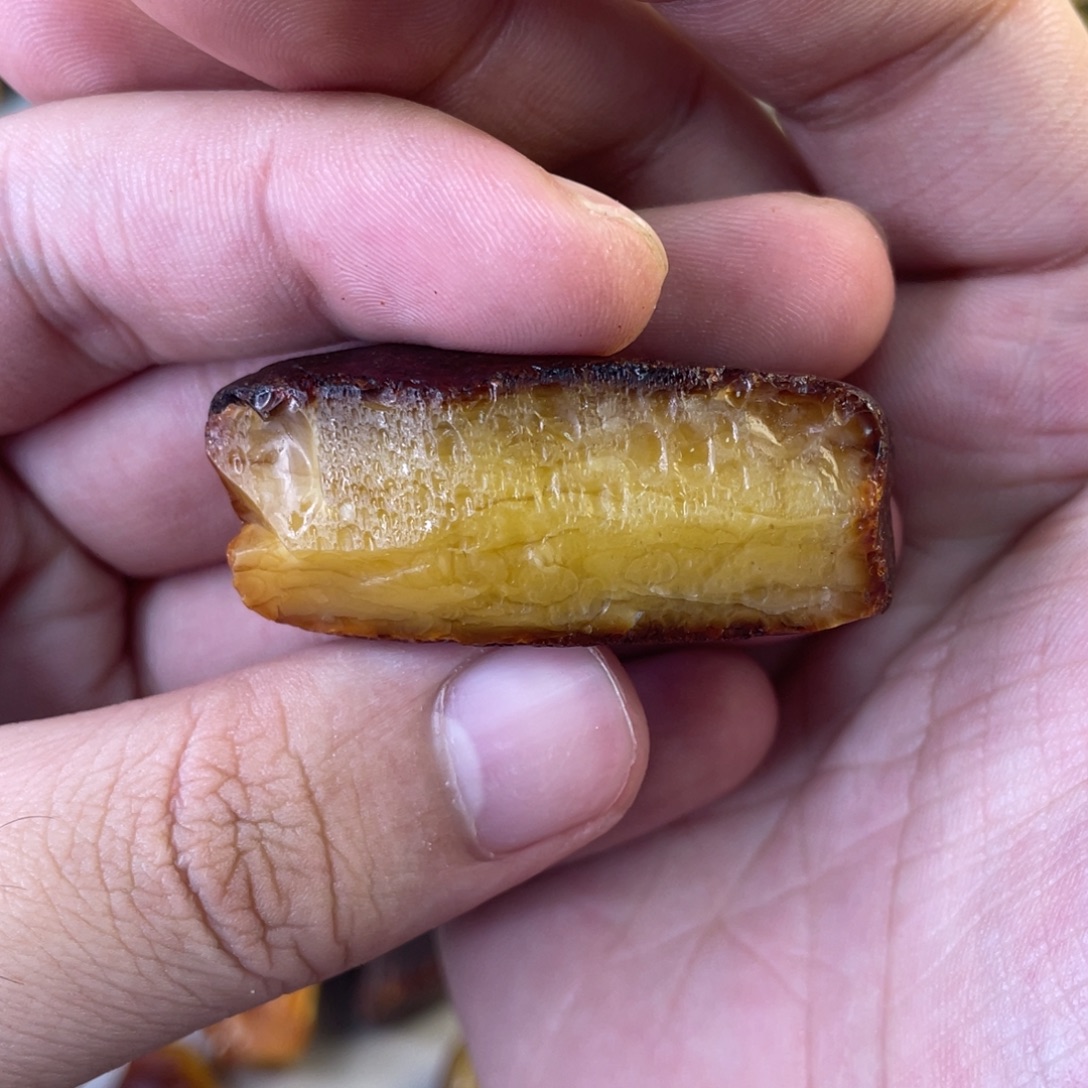 定制琥珀天然琥珀