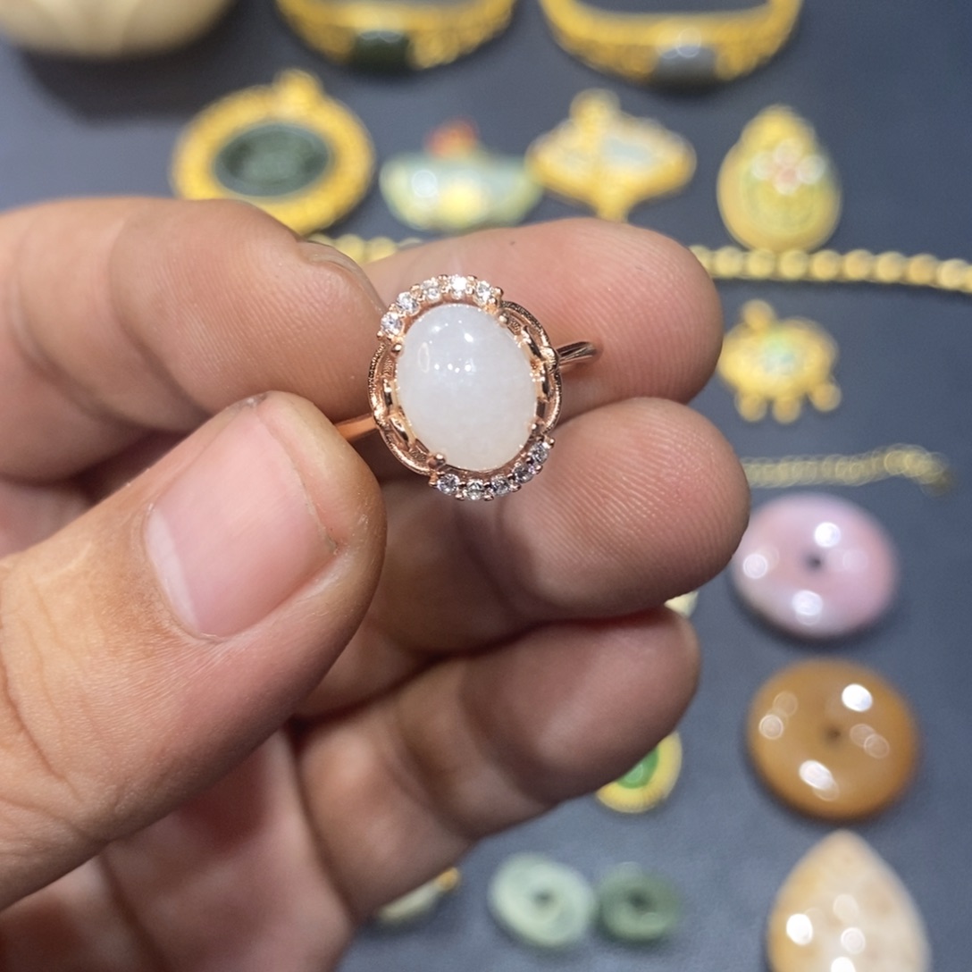 和田玉戒指银S925镀金镶嵌