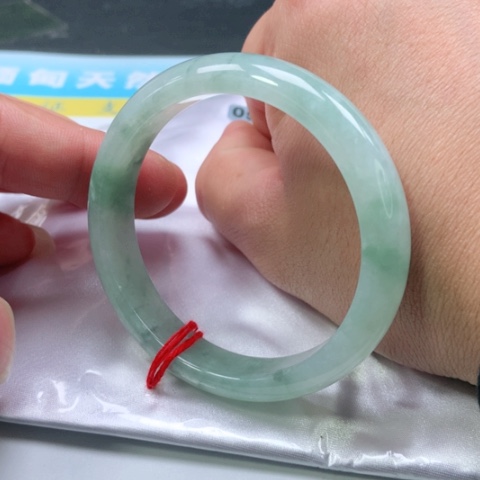 翡翠手镯未镶嵌0554号