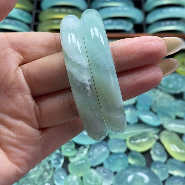 未镶嵌蛇纹石玉手镯
