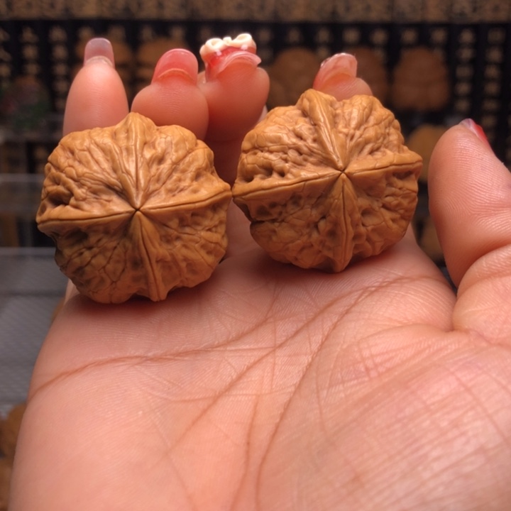 橄榄核吊坠52聚宝四楞