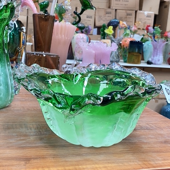 琉璃H花瓶瓶高11厘米宽26毫米