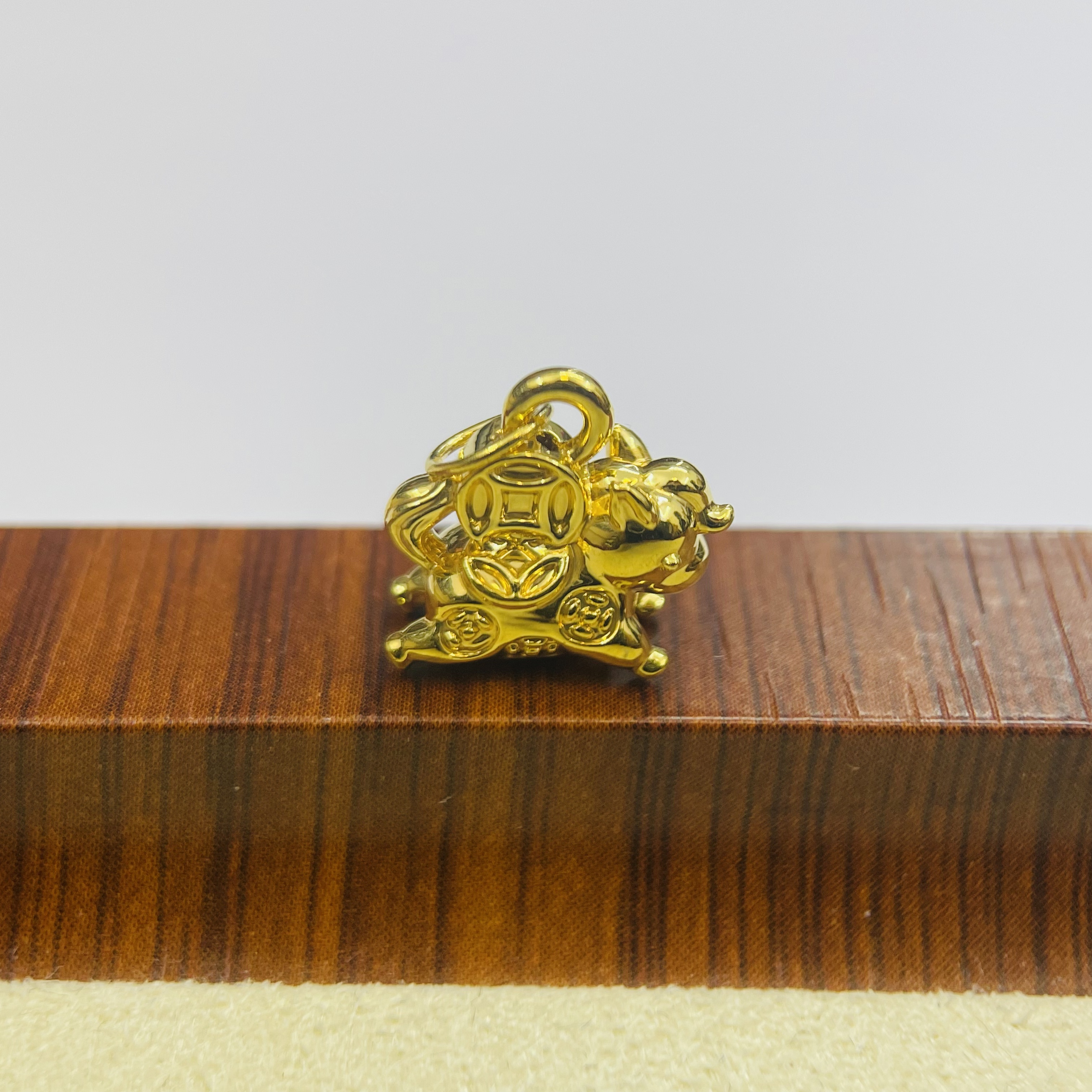 余金金臻选黄金足金999光面马上有钱吊坠DP2537-0340