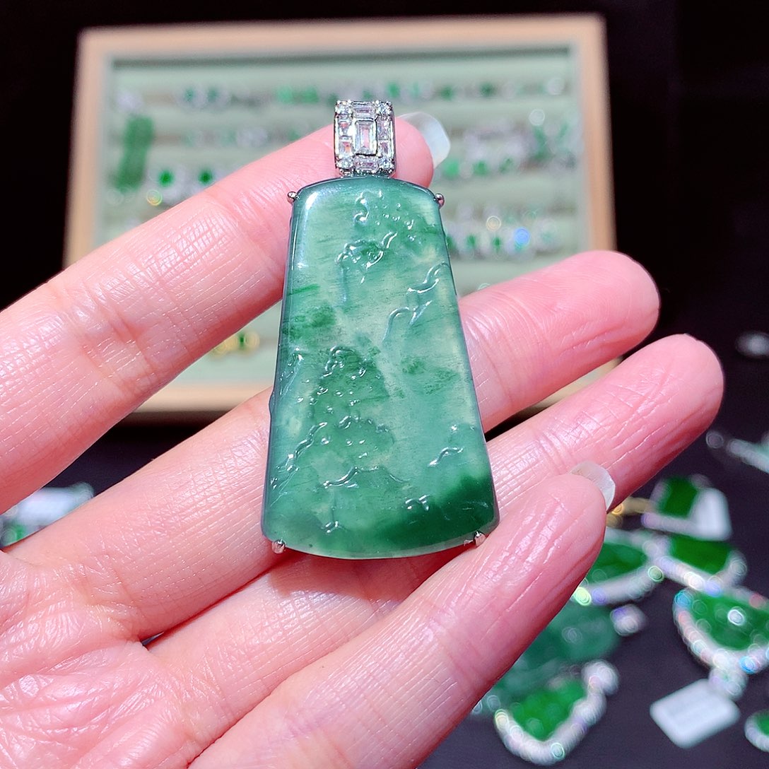 【闪购商品】翡翠吊坠(不含链)未镶嵌