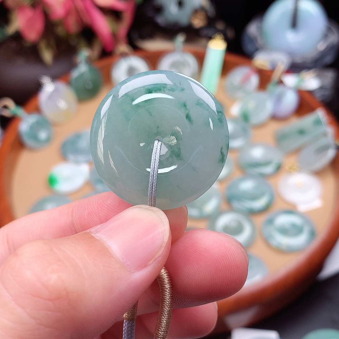 翡翠未镶嵌吊坠(不含链)吊坠18