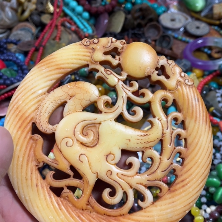 未镶嵌和田玉（糖玉）挂件