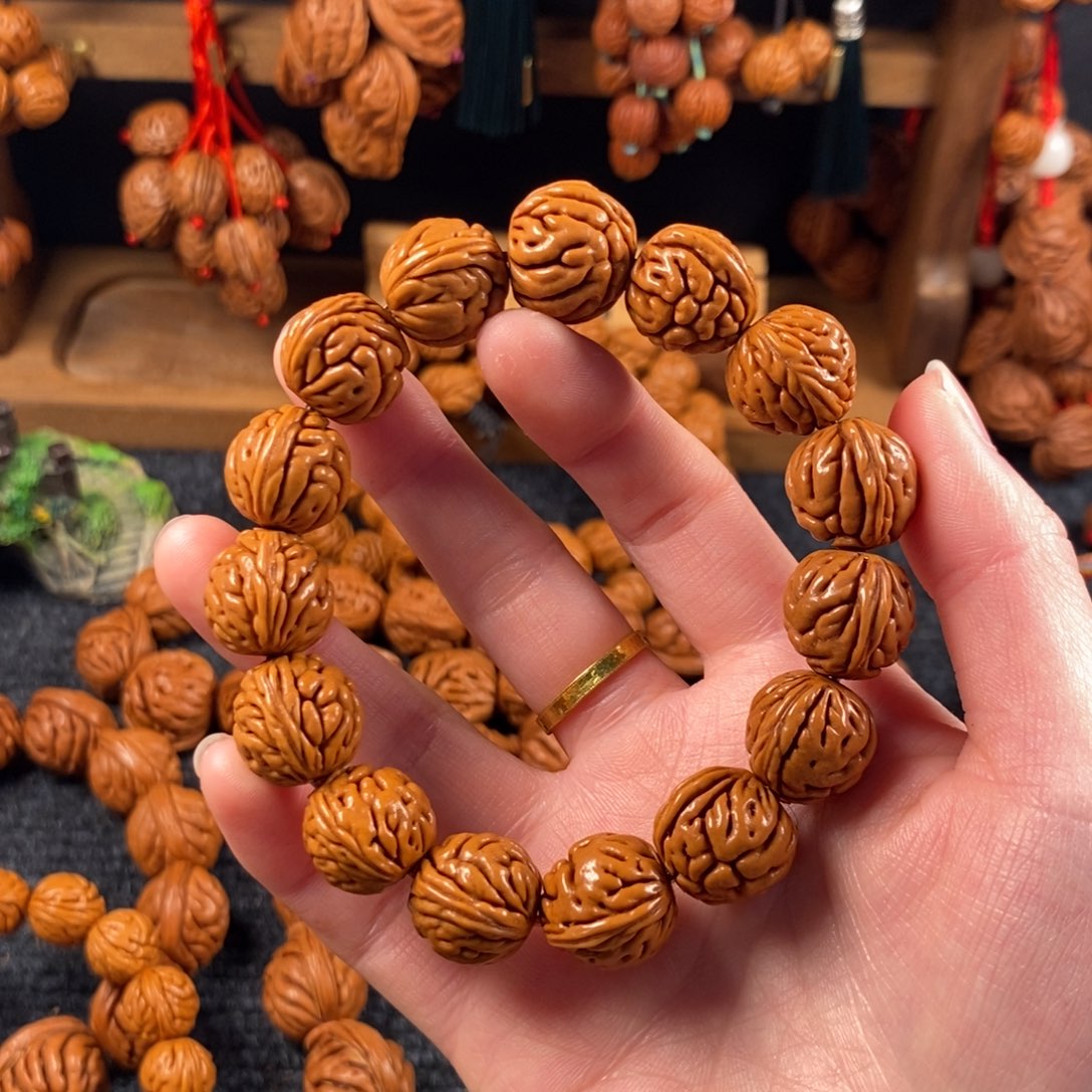 吊坠桃核4链接桃枭手串