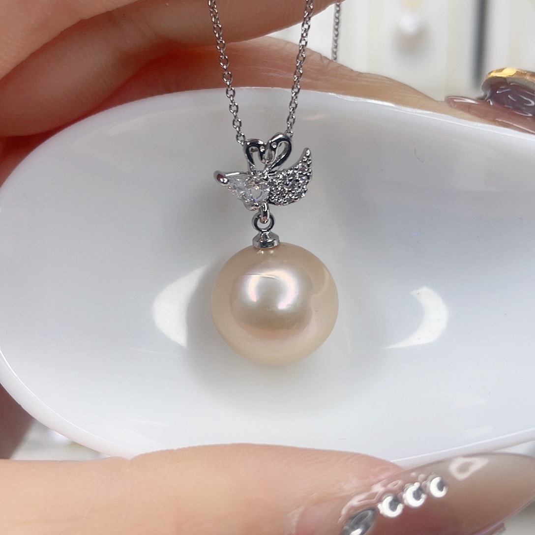 淡水珍珠吊坠(赠链)未镶嵌