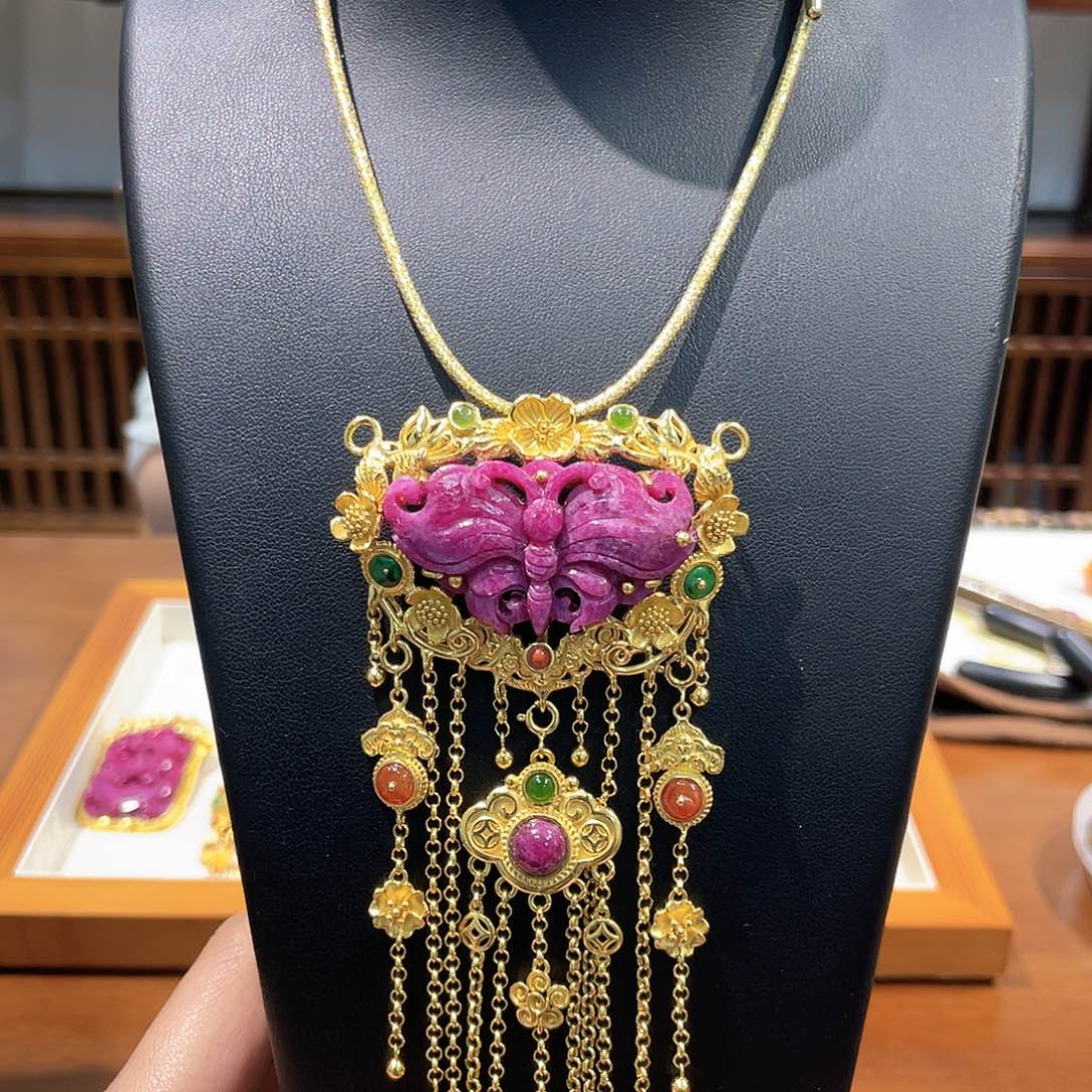 锦纶非金属吊坠红宝