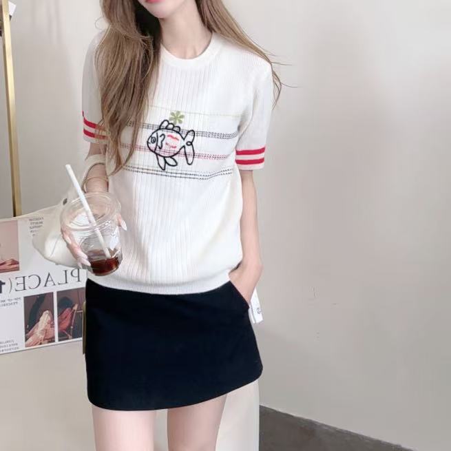 【俩月羊绒】轻奢251145-100山羊绒甜美温柔小鱼图案针织短袖