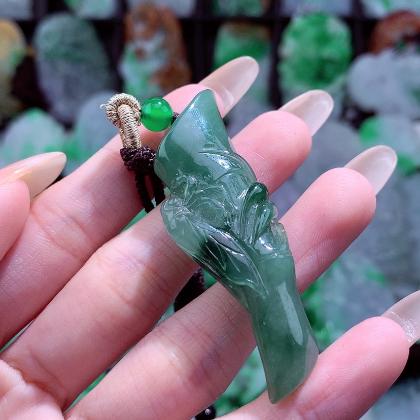 【闪购商品】翡翠颈饰未镶嵌挂件