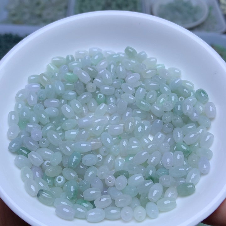 散珠翡翠卡4乘6绿白米珠100个